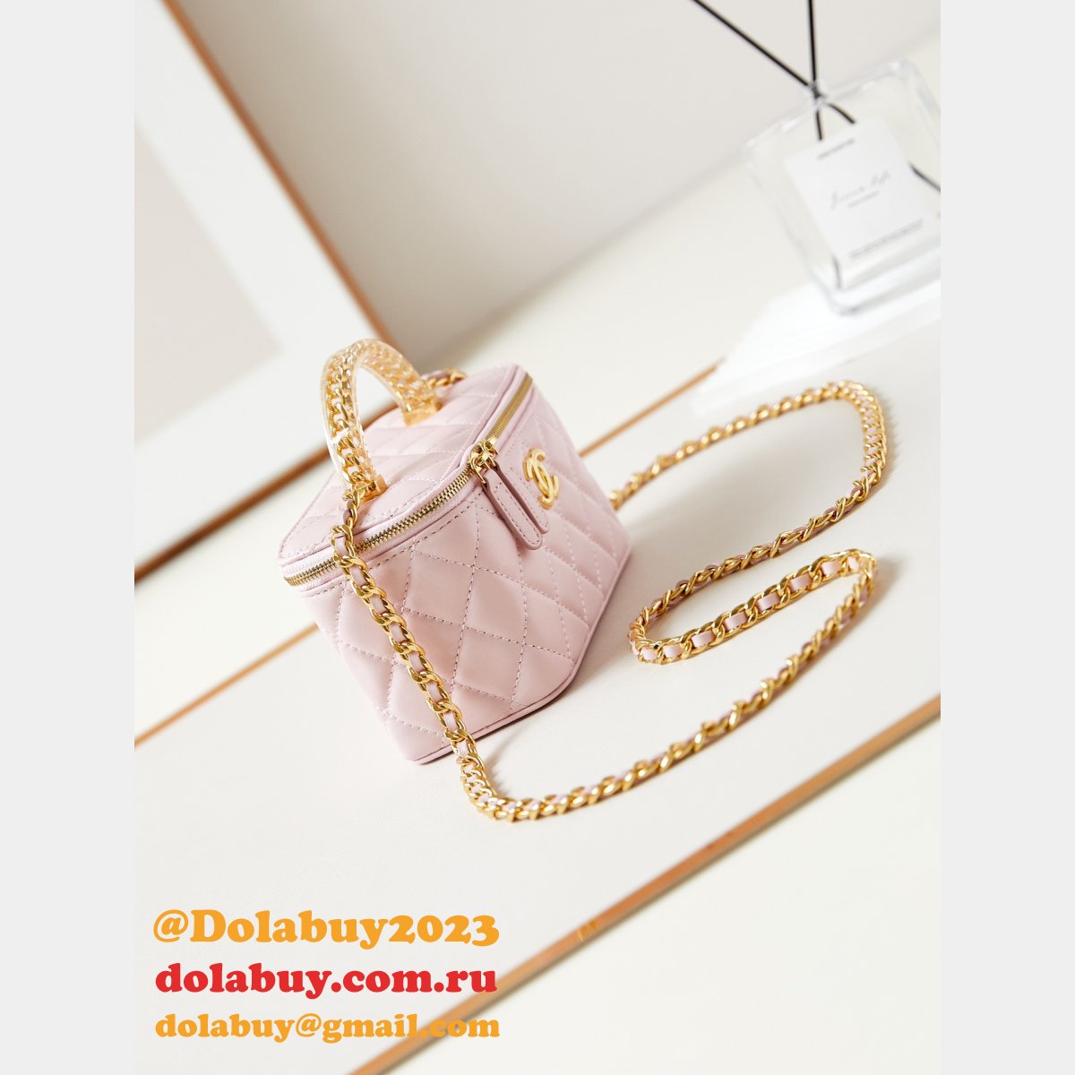 7 Star chane 24A lambskin Cosmetic bag AP3820