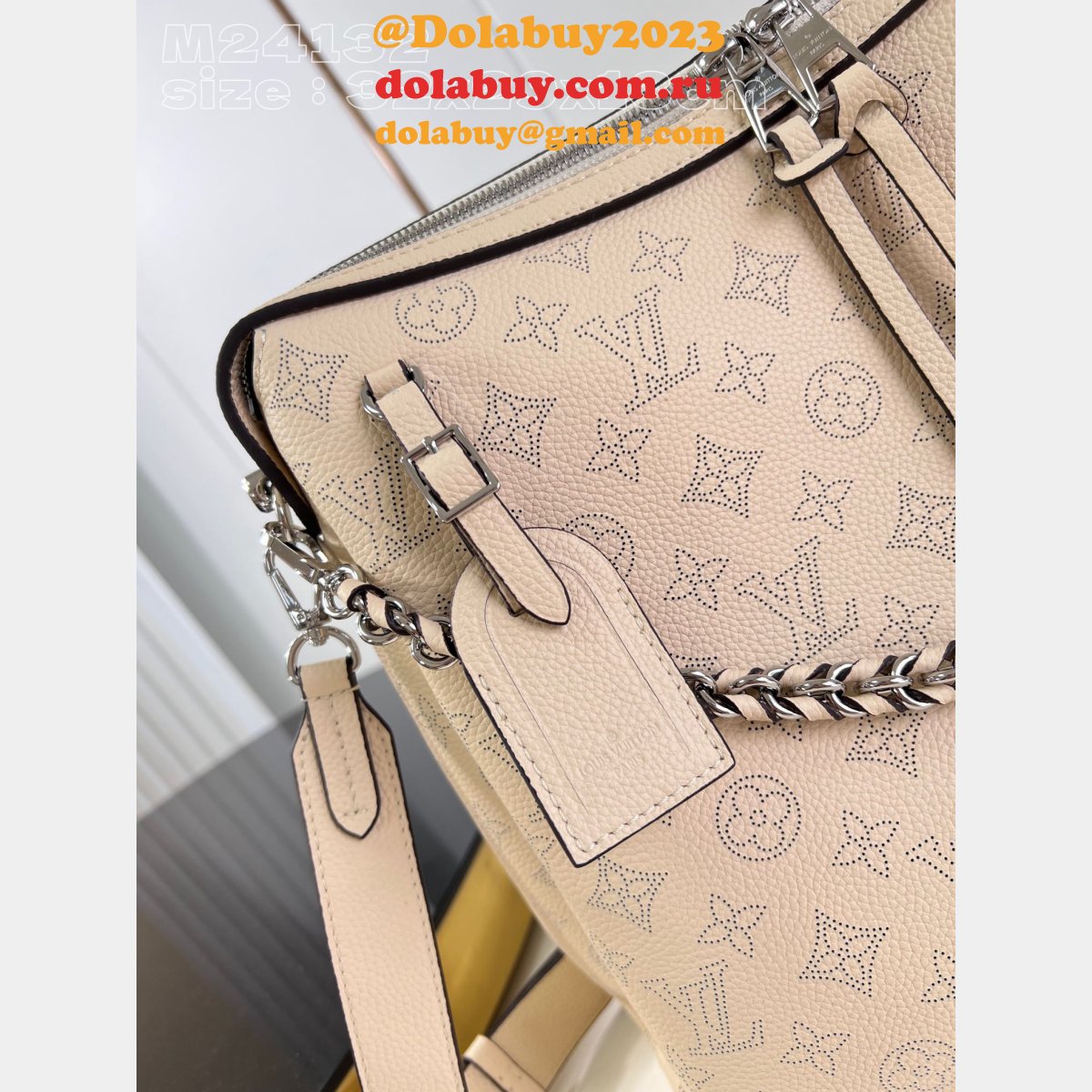 Hand It All MM Mahina M24133/M24132 Designers Louis Vuitton Fake Bag