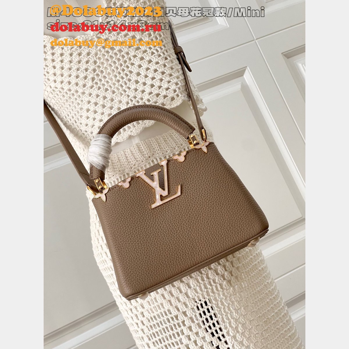 Louis Vuitton 7 Star Knockoff The Capucines Designer M48865 Bag