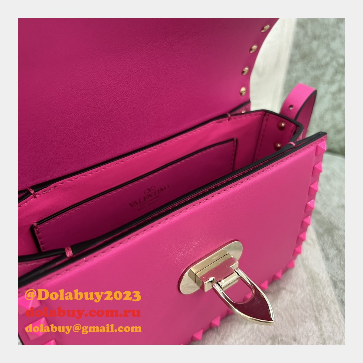 Cheap Fake Valentino Garavani Rockstud Calf Small Bag