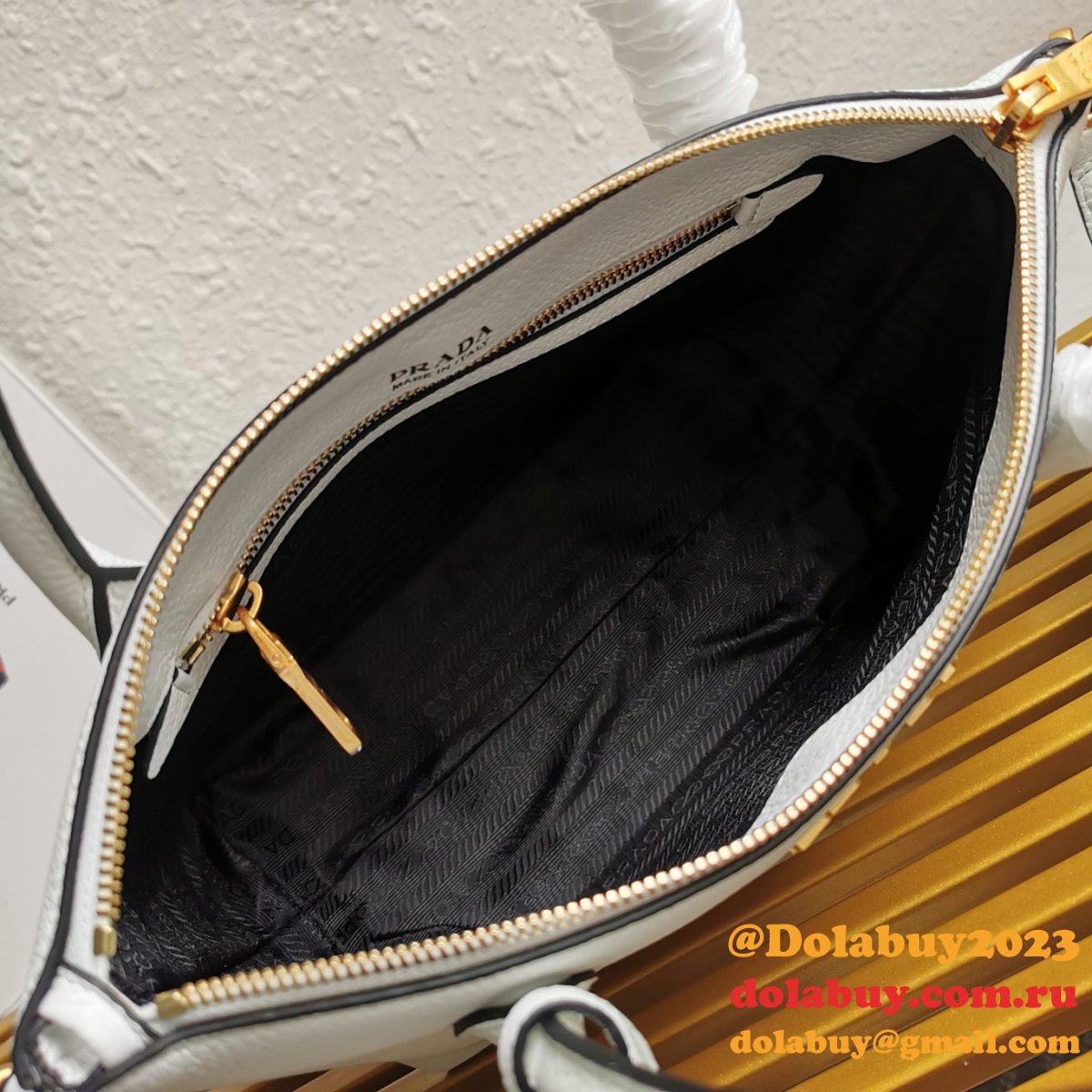 Designer Prada Replica 1BA111 Grained Inspired Shoulder Luxury Bag