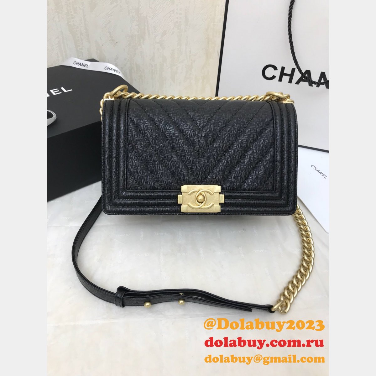 Buy top Replica CC V Le Boy Handbag caviar leather 25cm