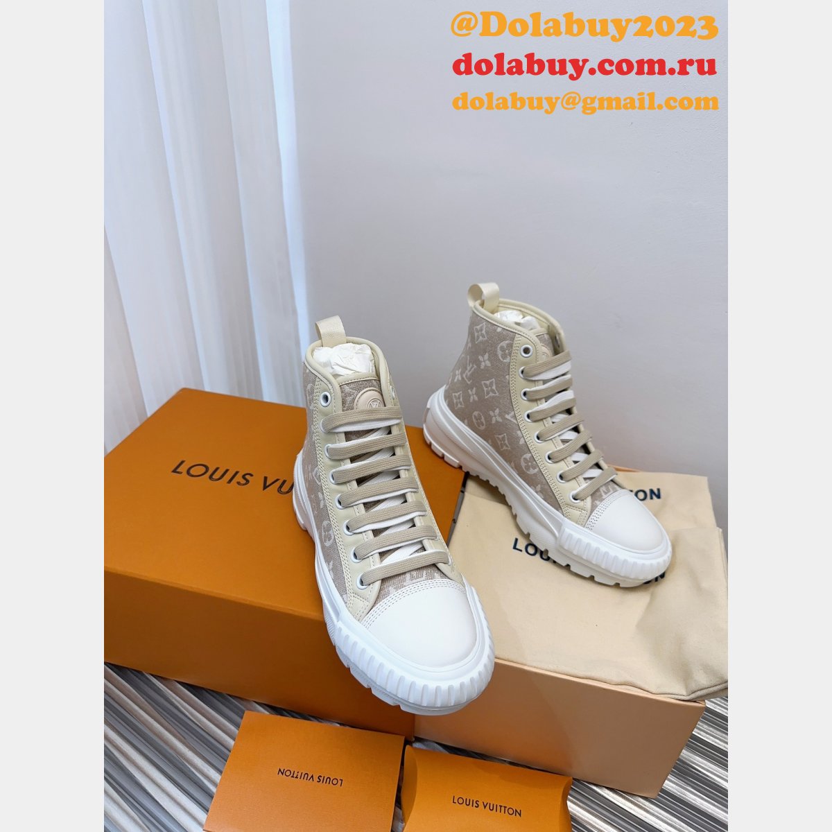 Replica Louis Vuitton Designer Squad Sneaker AAA+ Shoes