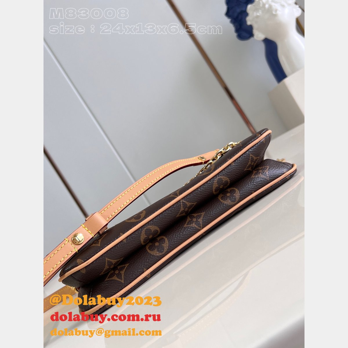 Liv Pochette Monogram Gifts M83008 Knockoff Louis Vuitton Bag