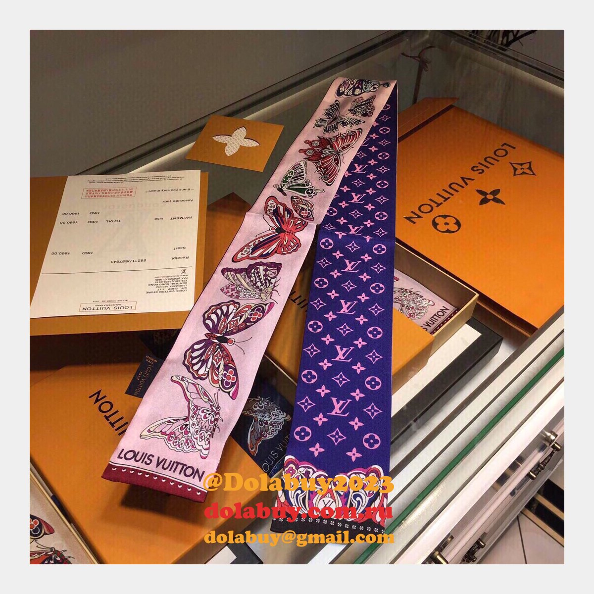 Louis Vuitton Straps bow tie streamers