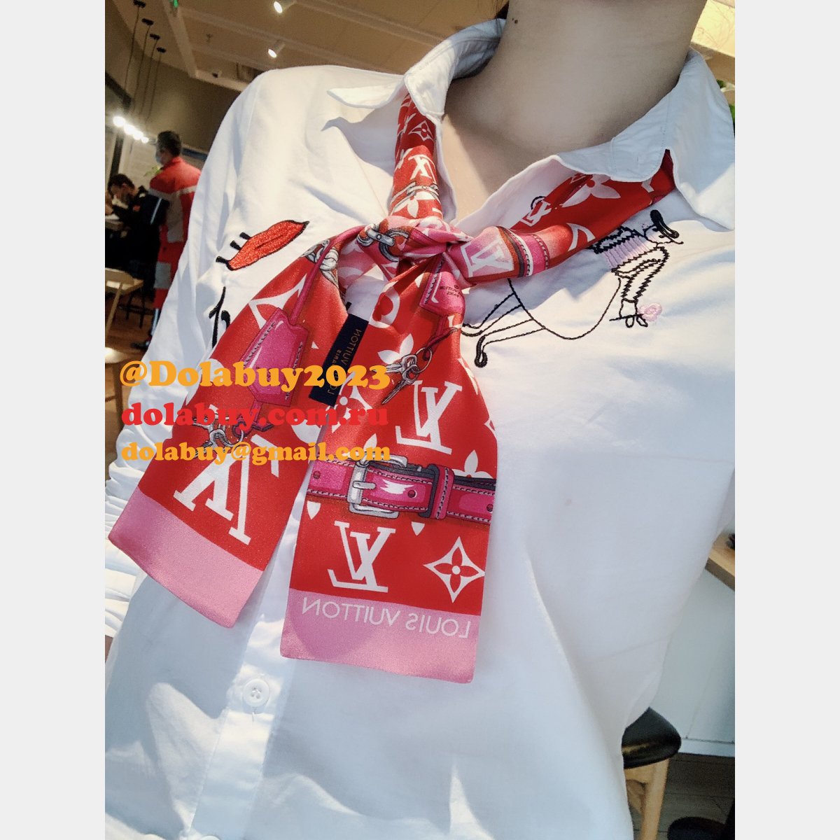 Top Quality Louis Vuitton Monogram Scarves