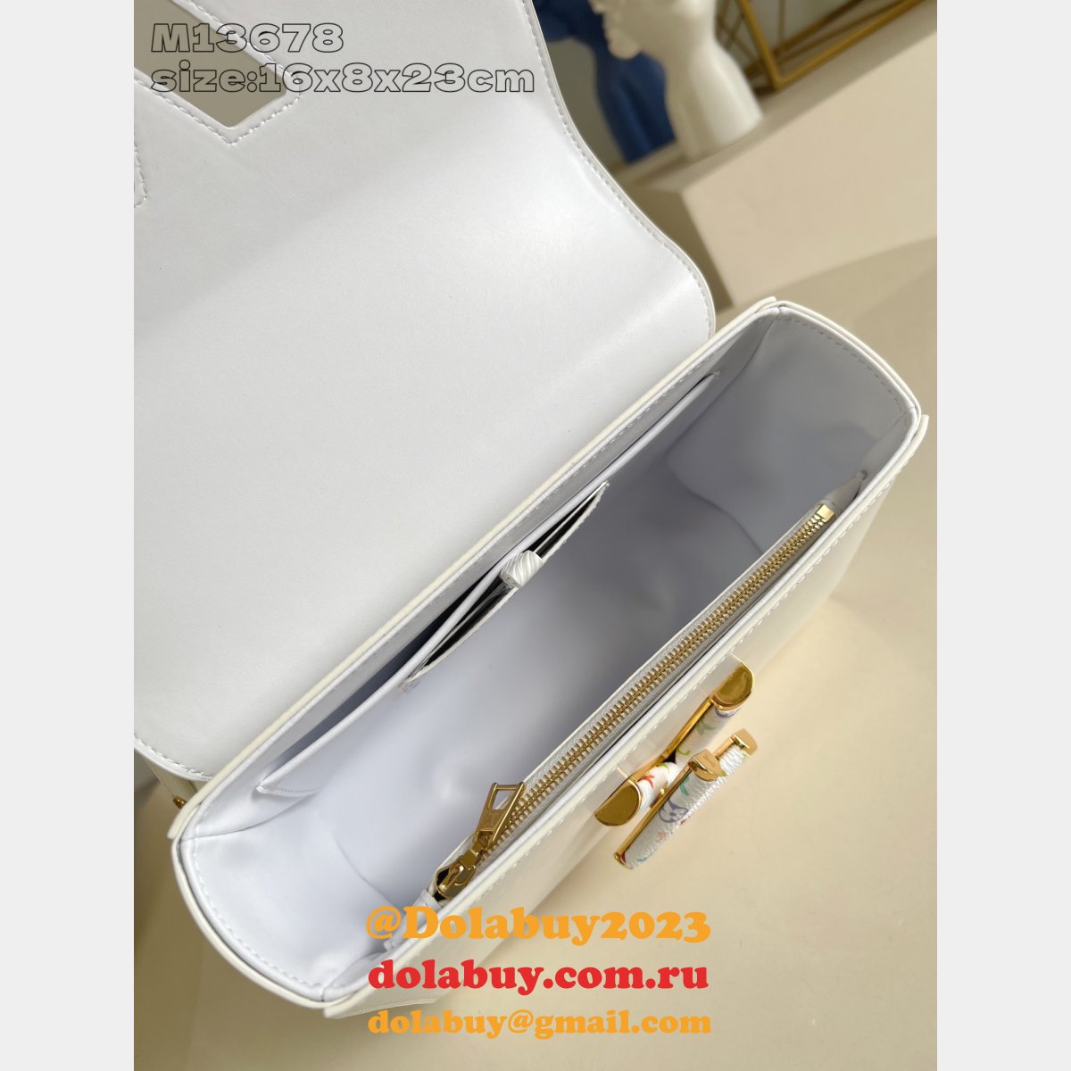 Louis Vuitton Copy LV x TM Twist MM Slim Epi Leather Lcons M13678 Bag