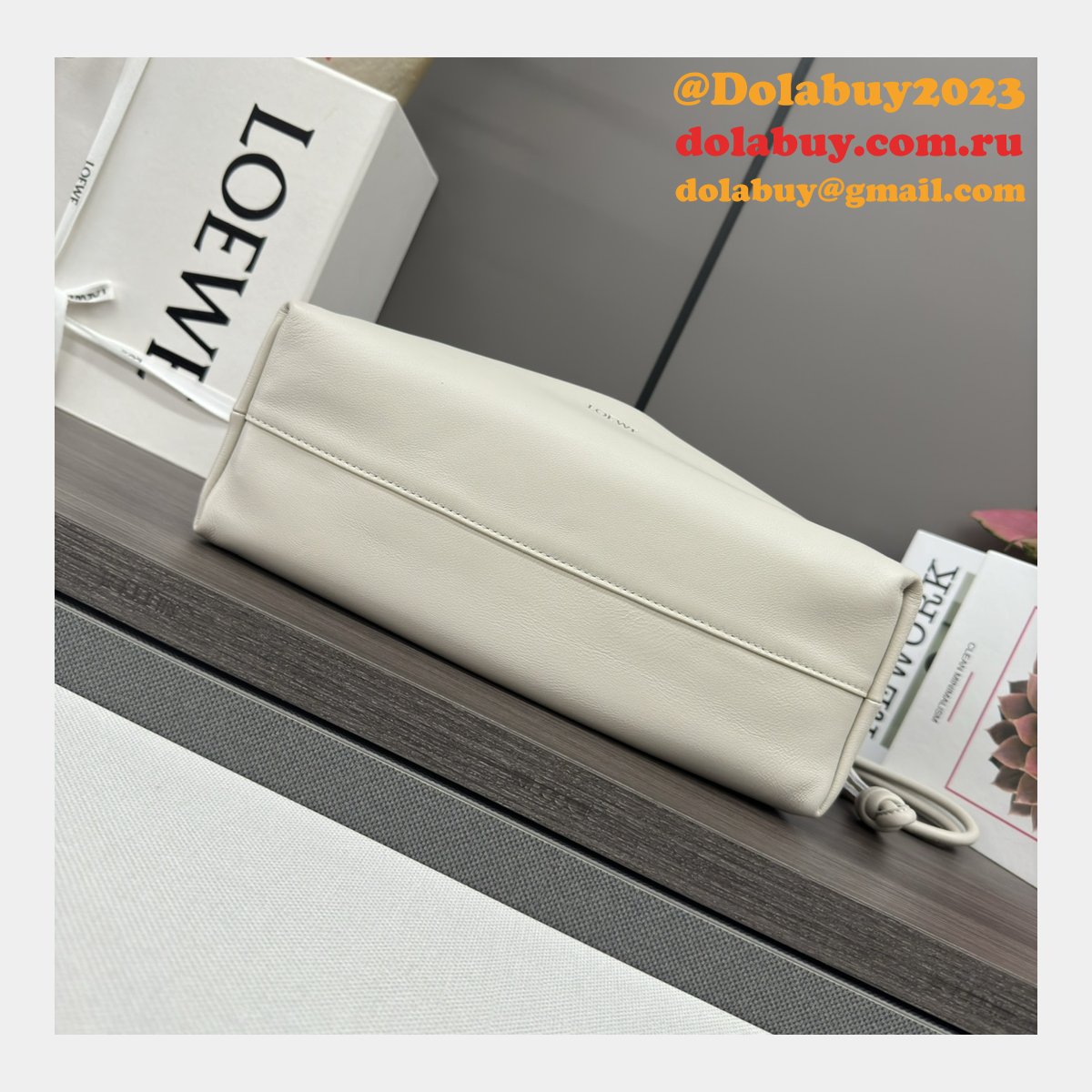 7 Star LOEWE Flamenco Knot shoulder bag