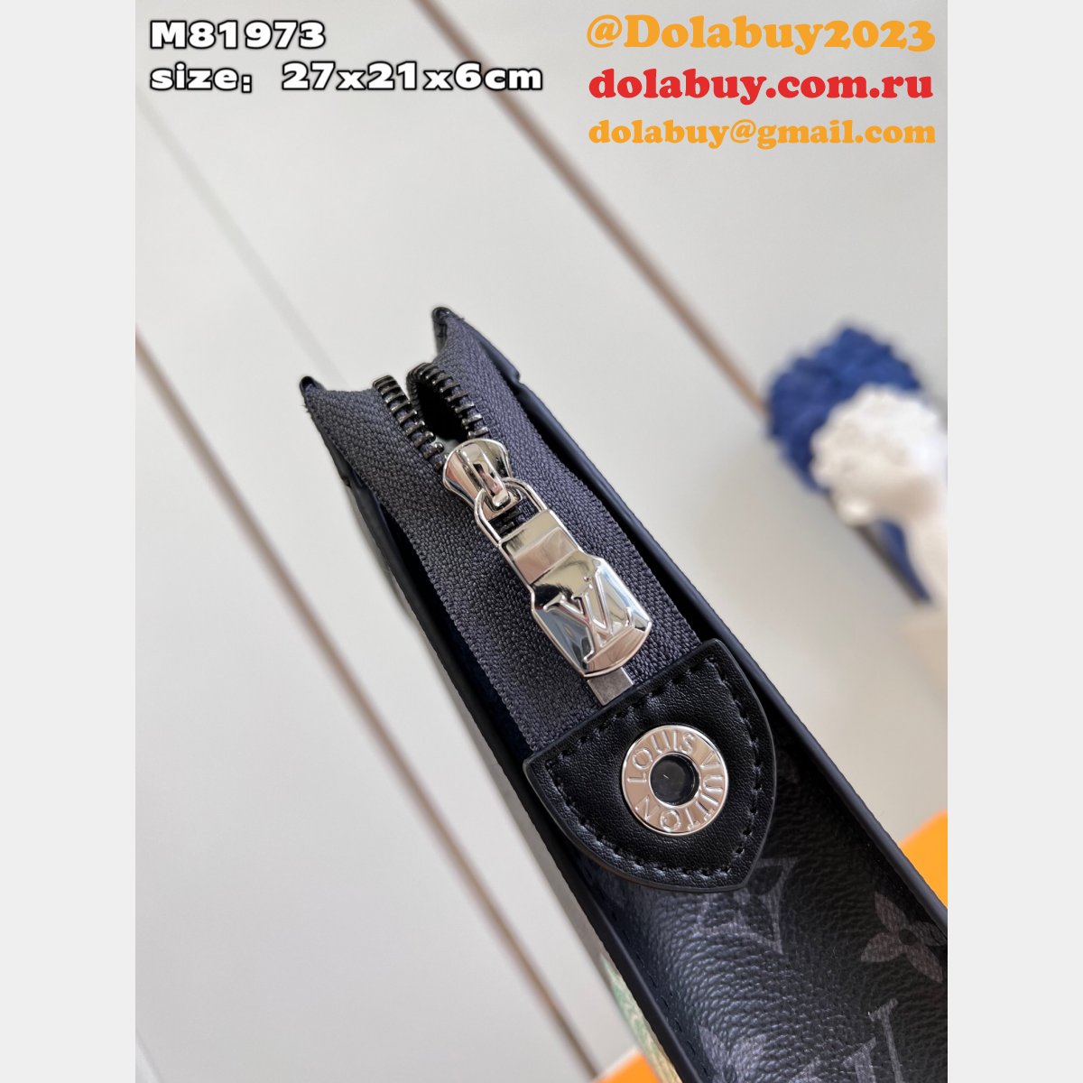 Designer LV x YK Pochette Voyage Monogram Eclipse M81973 Bag