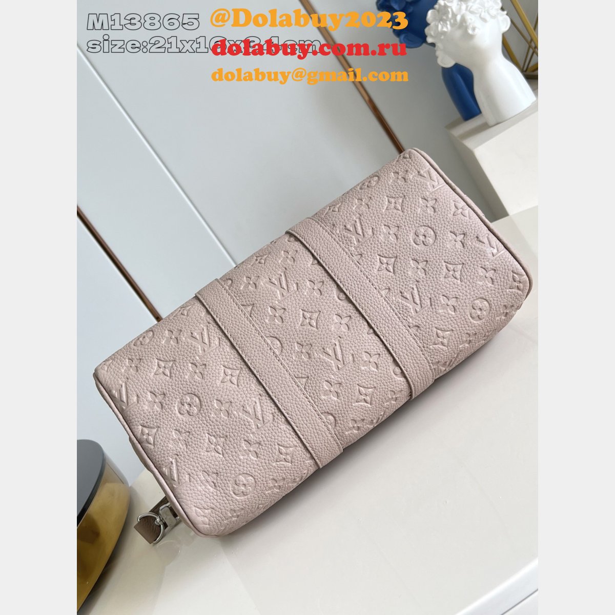 Keepall Bandoulière 35 Taurillon Monogram M13865 Louis Vuitton Travel Bag