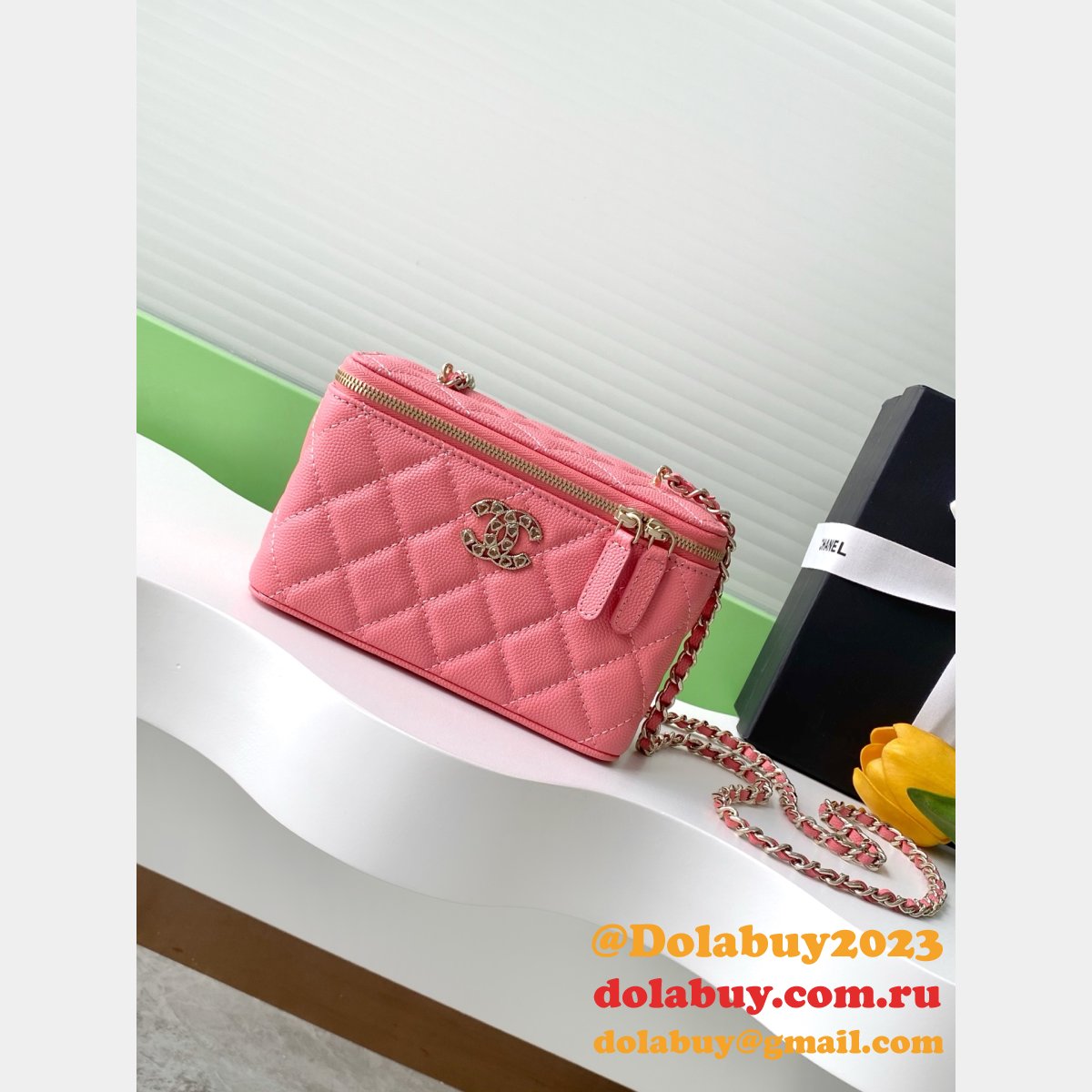 Luxury Long Vanity AP4530 Replica Chain Shiny Bag