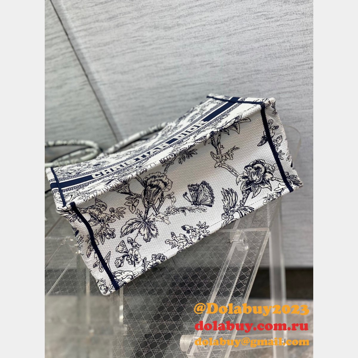 Christian Dior Designer Best 26.5/36CM CD Book Tote