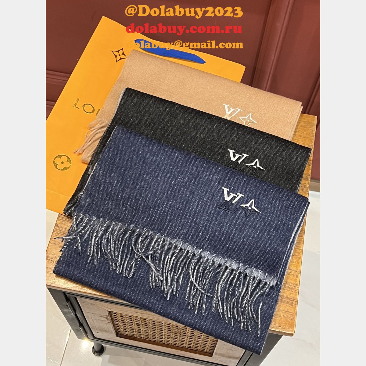 High Quality LV CASHMERE SCARF