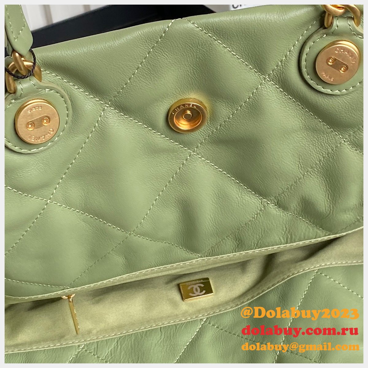 Buy Luxury First Copy AS5315 Shopping Shiny Bag