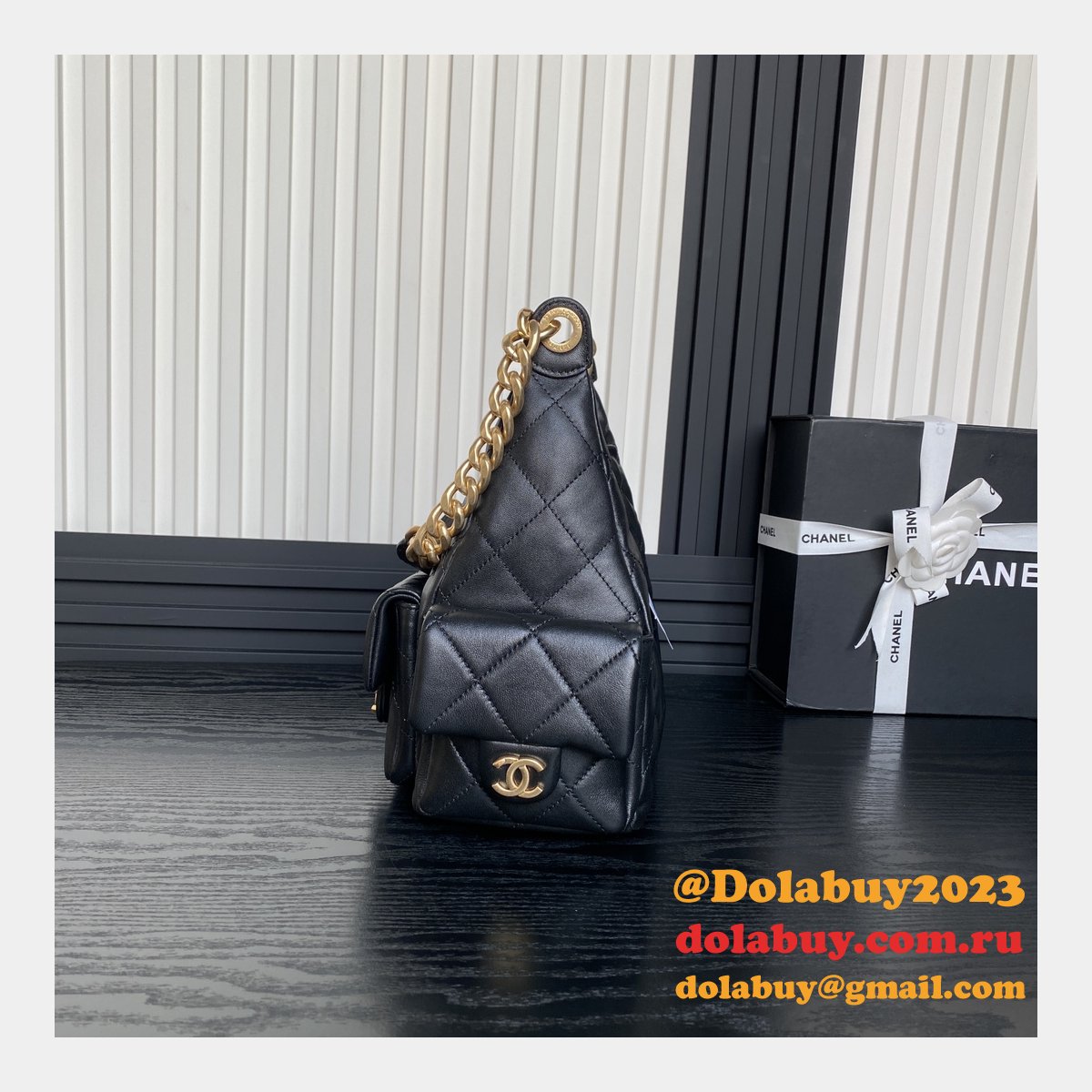 Replica Luxury AS5302 Maxi Hobo Shiny Bag