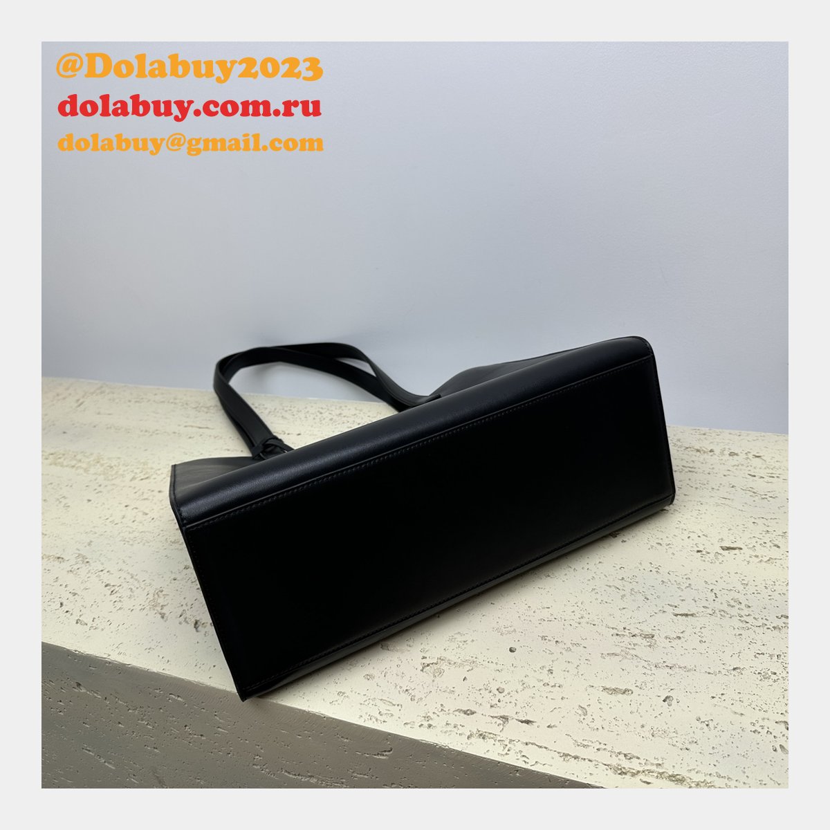 Top Fashion Cabas 16 In Smooth 112583 Celine Replica Bag