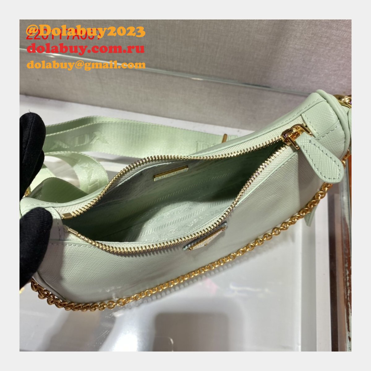 Replica Prada Handbags Cheap Highest Quality For Leather Hobo Re-Edition You