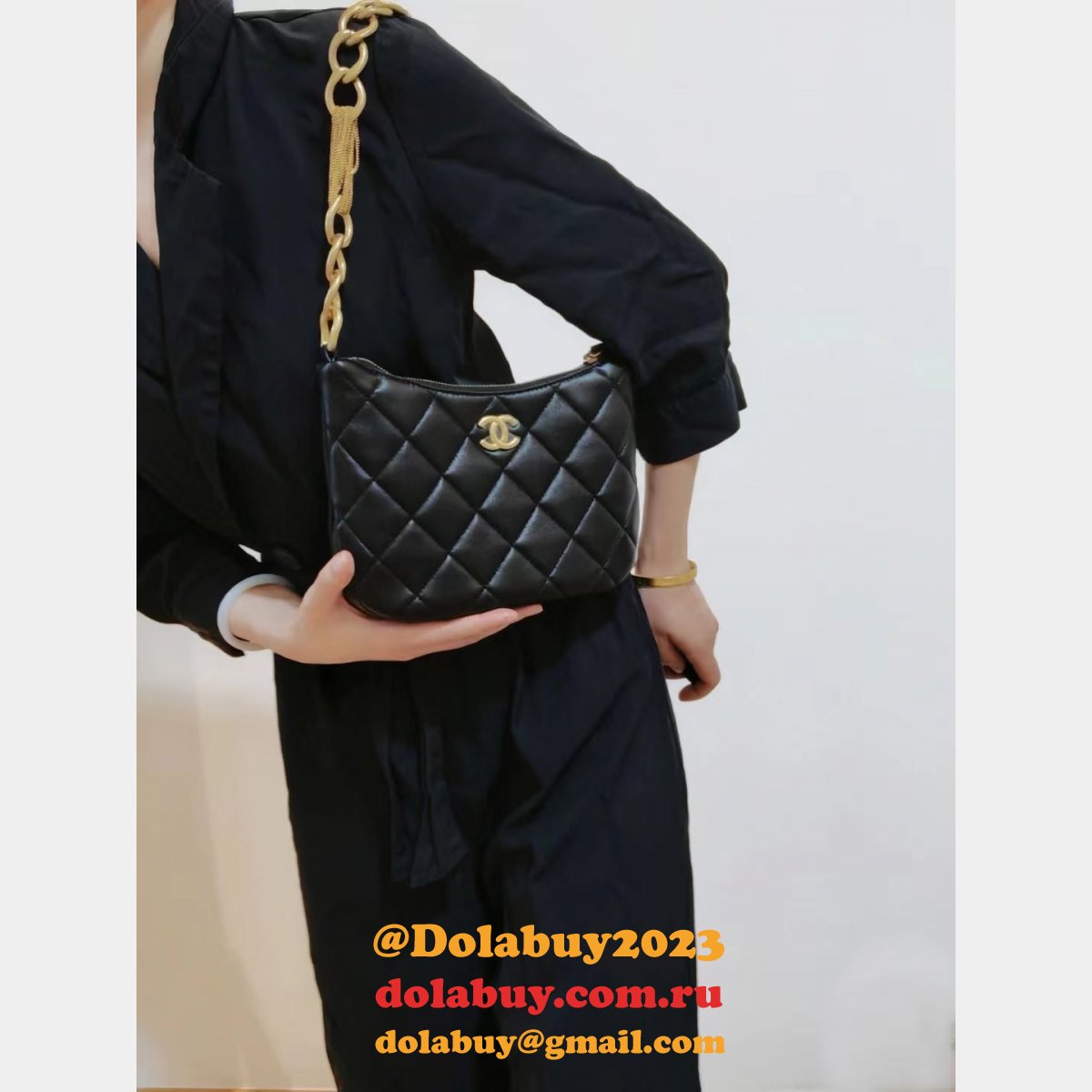 Best Designer Luxury Duplicate AS4220 Hobo Copy Handbag