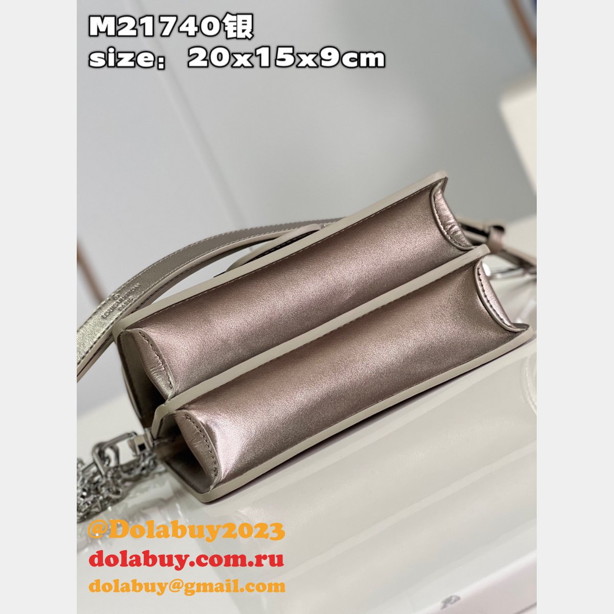 Louis Vuitton M21740 Replica Dauphine H27 Cheap Handbag