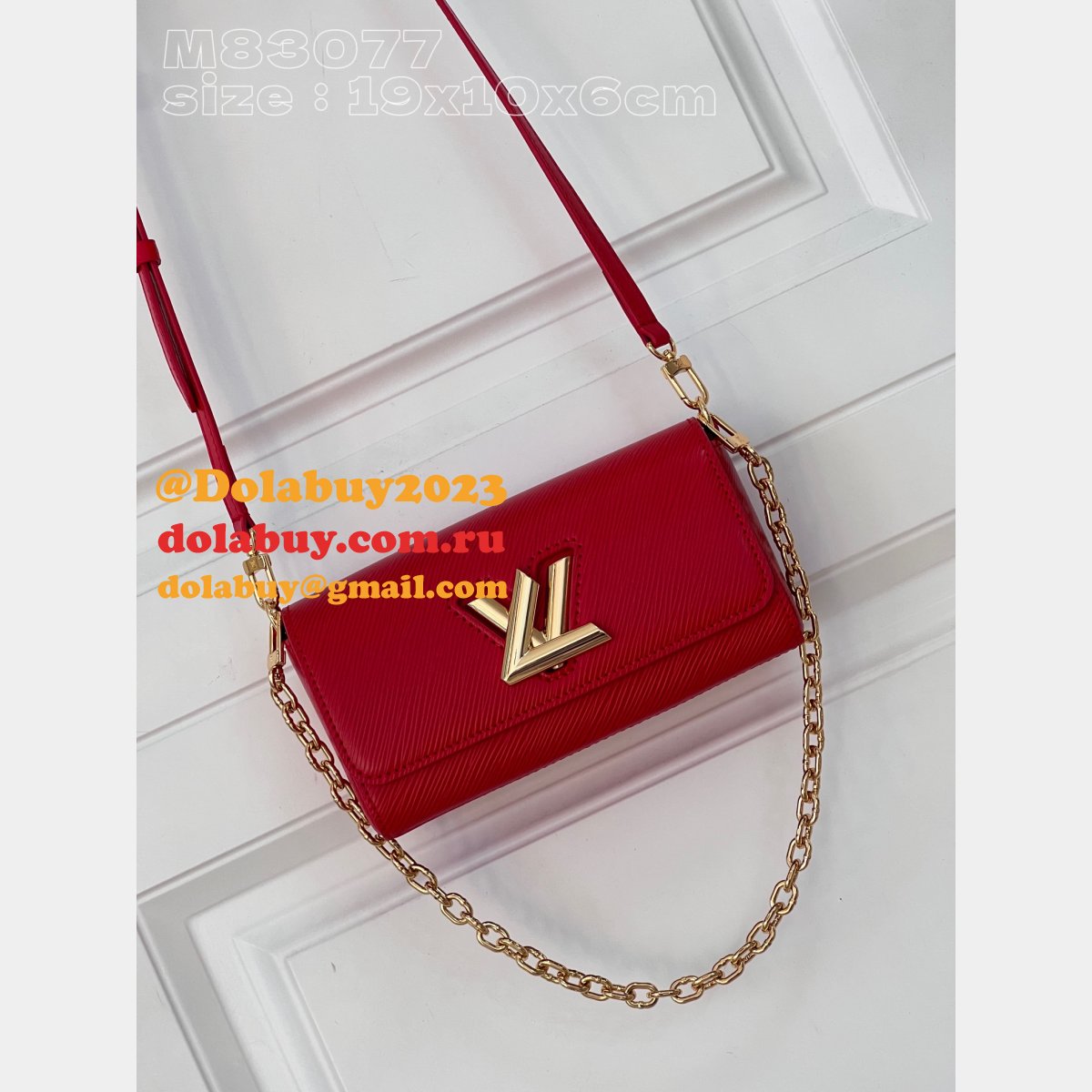 High Quality Twist West Pochette Epi M83077 Inspired Louis Vuitton Bag