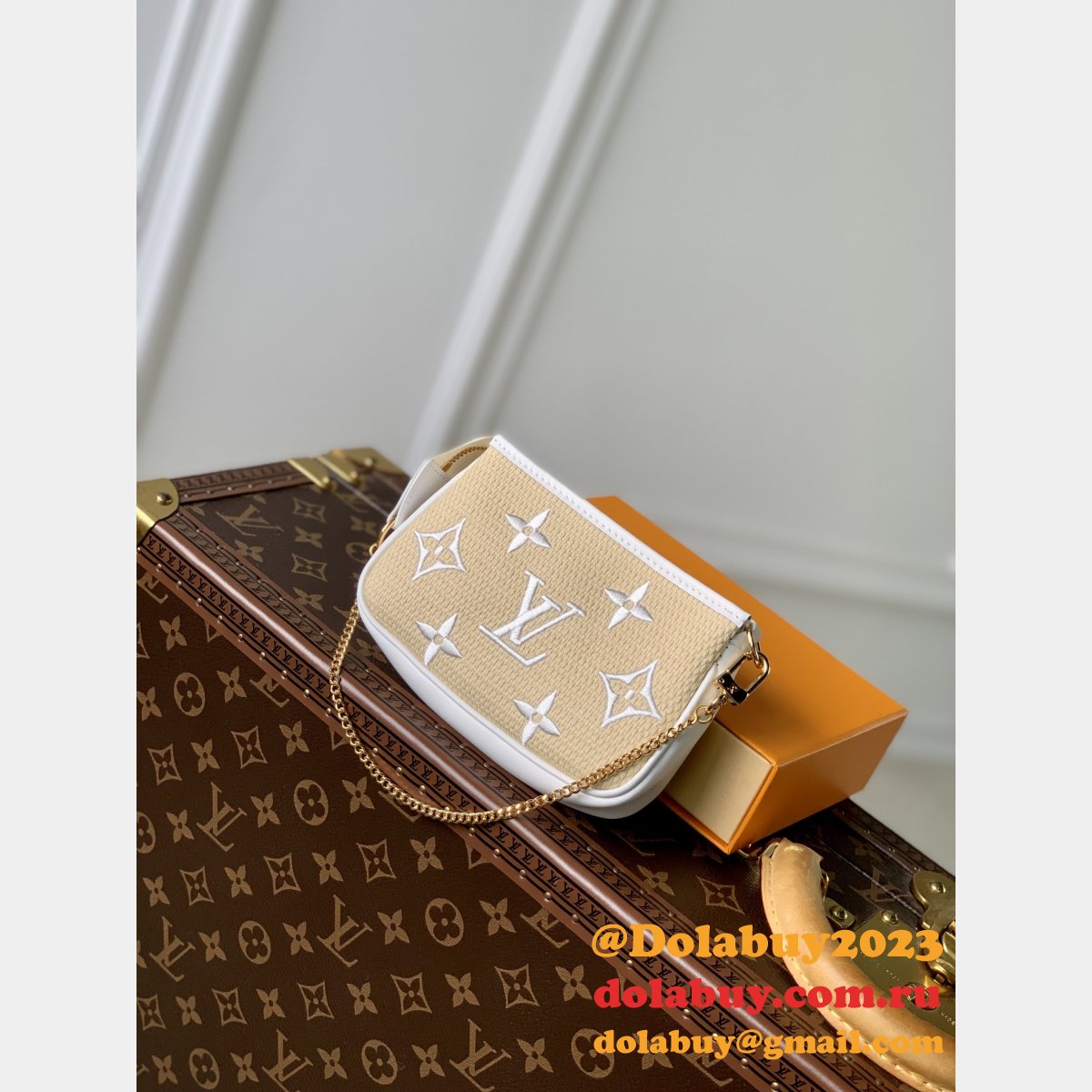 Replica Pochette Accessoires M82472 Louis Vuitton Designer Bag