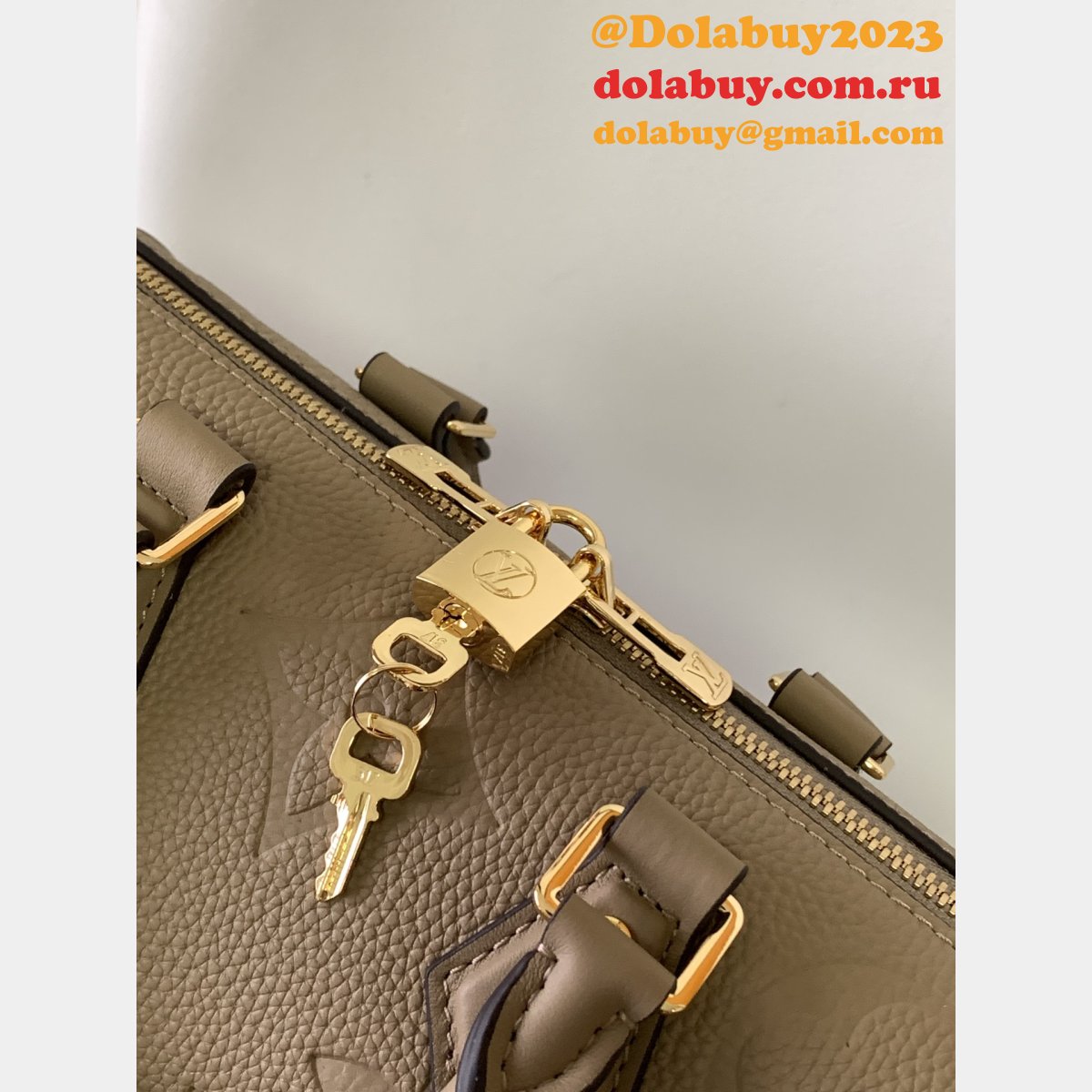 LV Finding the perfect Louis Vuitton Replica M58951 Speedy 25CM