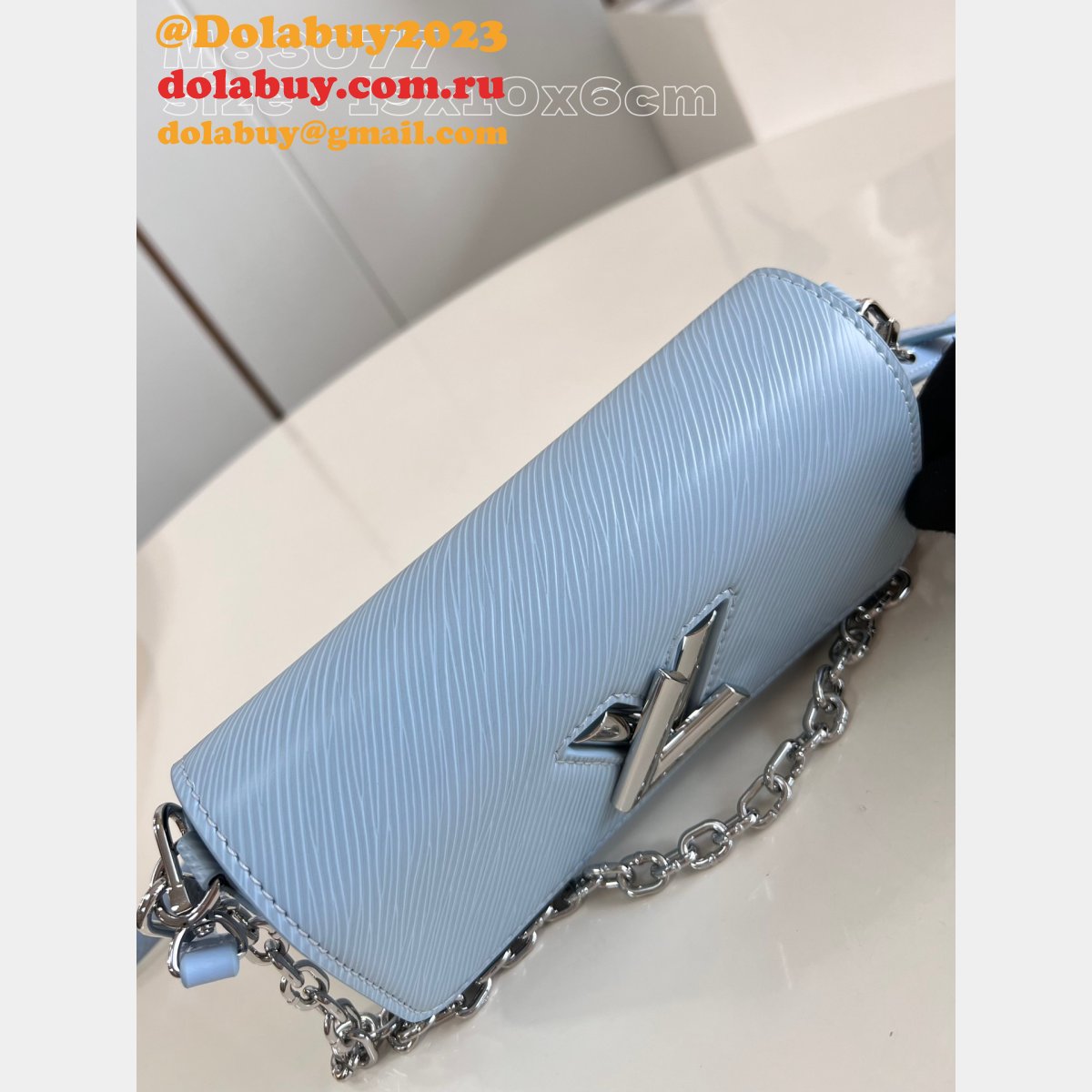 High Quality Twist West Pochette Epi M83077 Inspired Louis Vuitton Bag