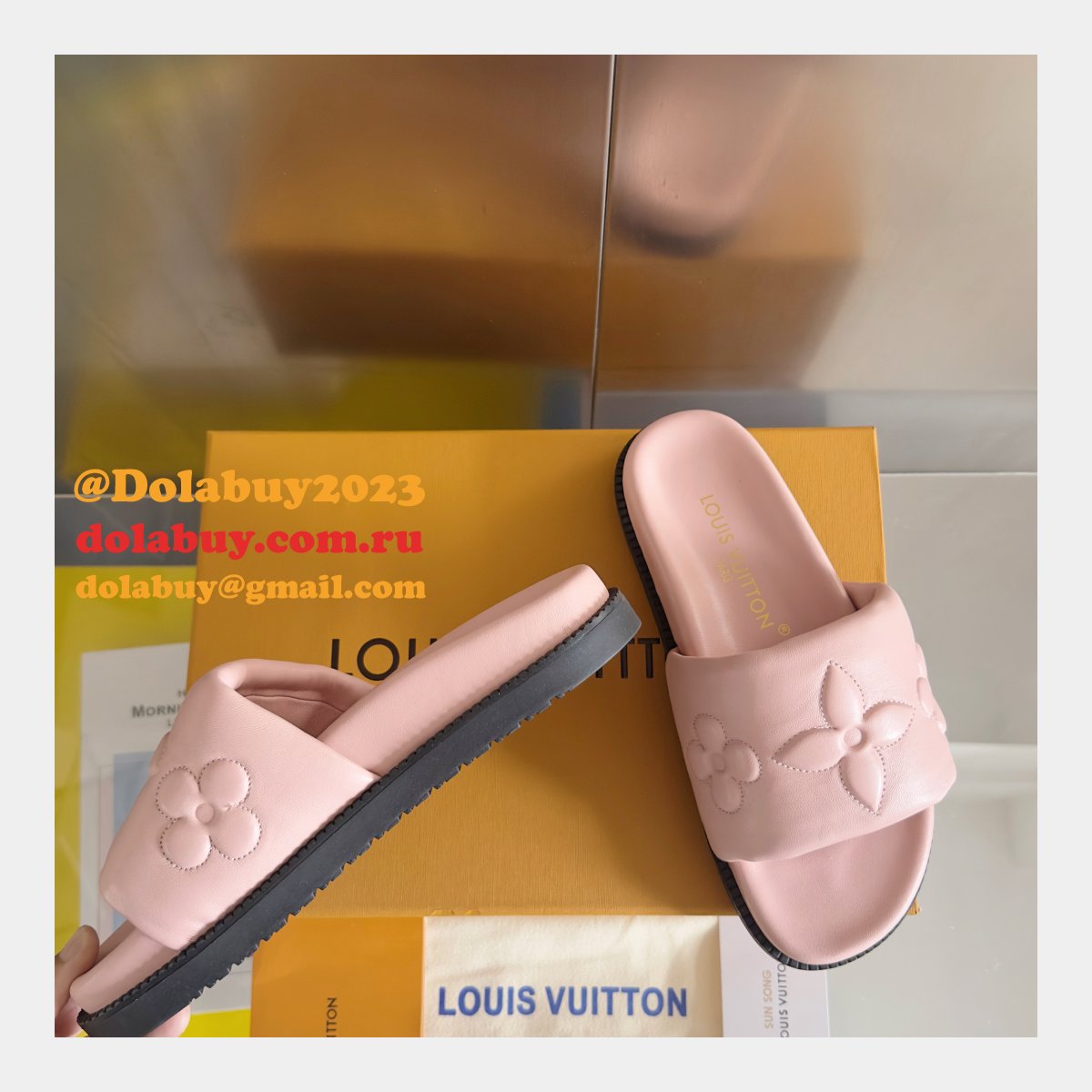 Duplicate LV Shore Flat Comfort Mule