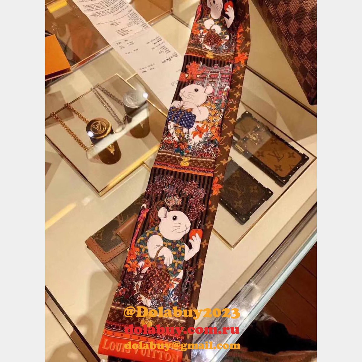 Louis Vuitton Silk Scarves & Wraps M76100 and M76101