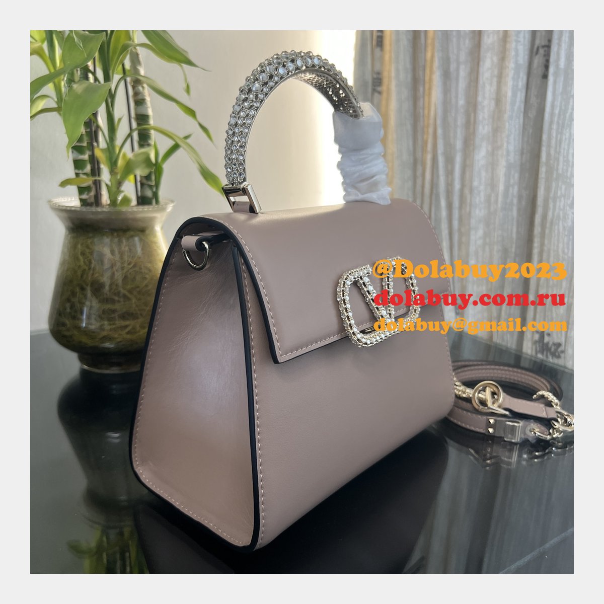 Top Quality Valentino VSLING Small Calf Handbag 2082