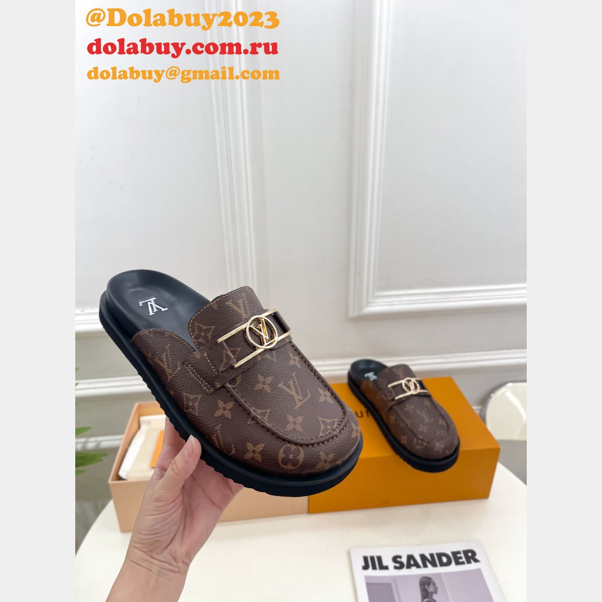 Upper Case Flat Open Back 1A884I Loafer Replica Louis Vuitton Shoes