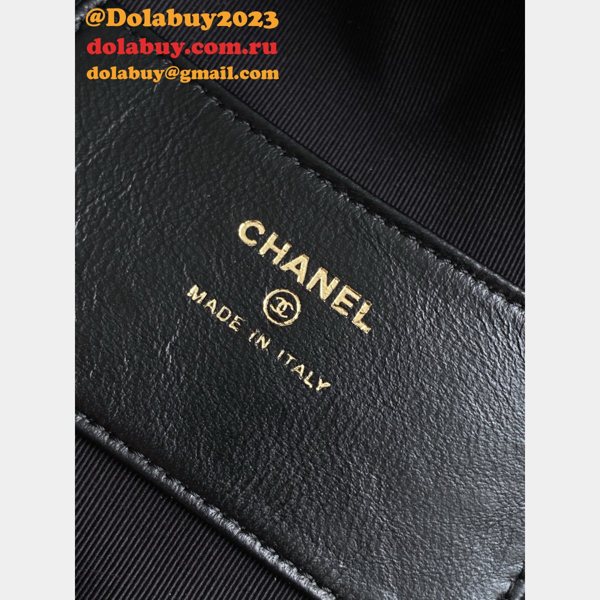 Luxury Replica Pouch Cases Grained Calfskin AP4584 Bag