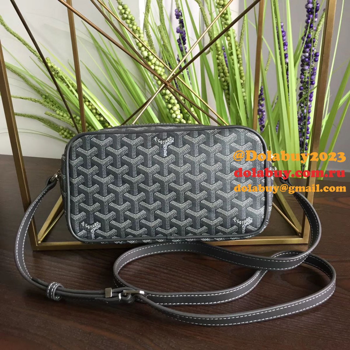 Where to Find the Best Replicas Goyard Capvert Crossbody Bag