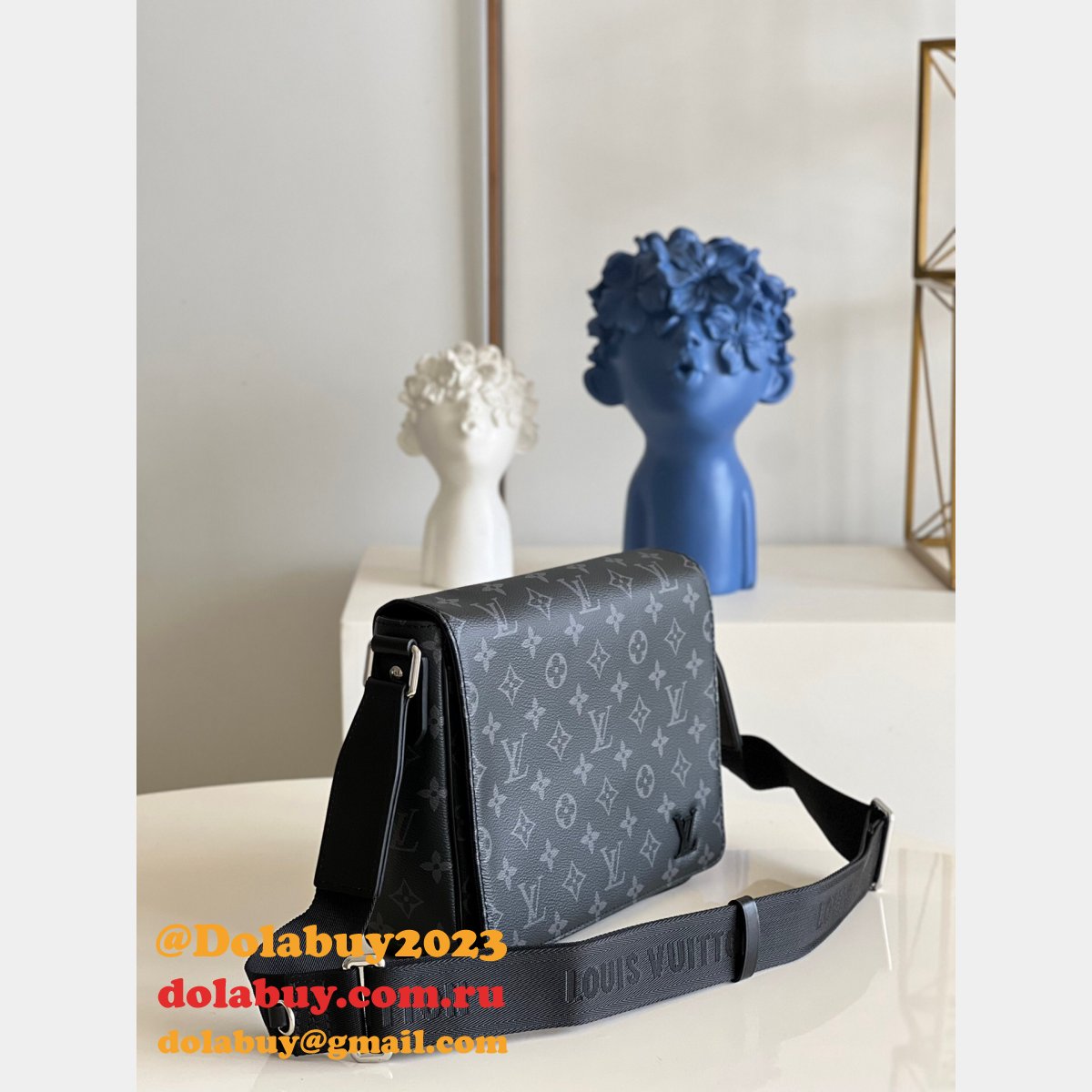 Louis Vuitton AAA Men