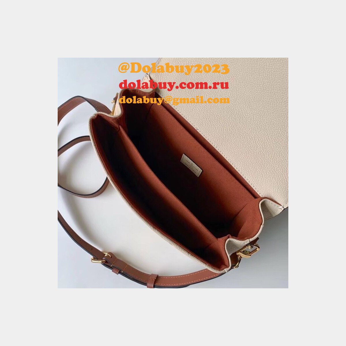 Cheap Louis Vuitton Pochette Metis Tan M53940