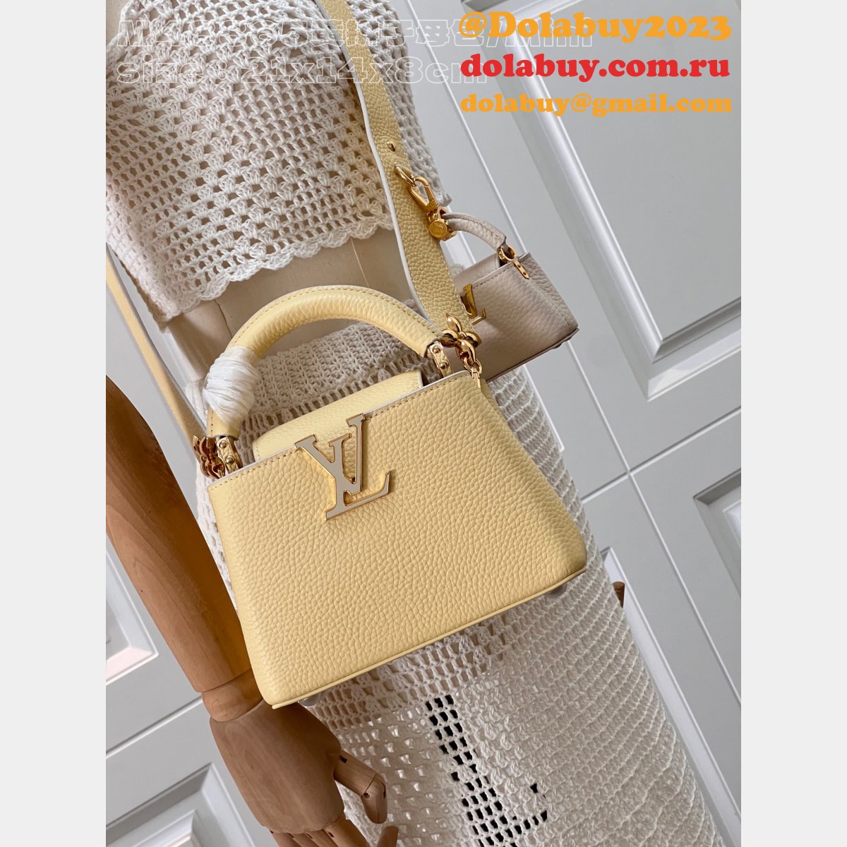 Louis Vuitton 7 Star M48865 Mother-Child Capucines High-Quality Replica Bags