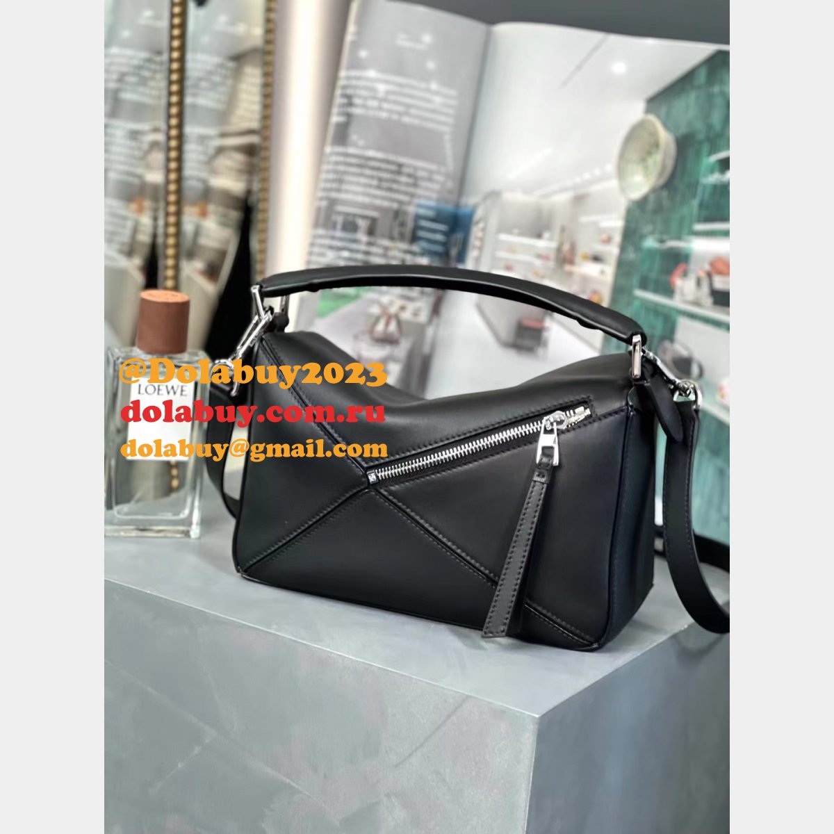 Fashion Small Puzzle Bag In Classic Calfskin 24CM