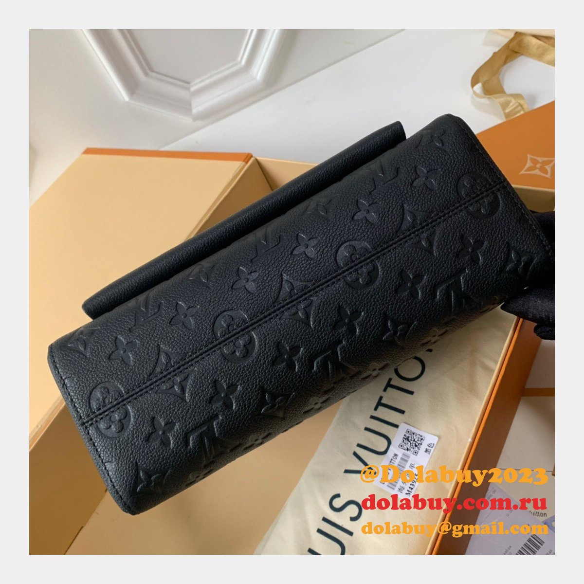 Replica High AAA+ Louis Vuitton M44150 Vavin Black Bags