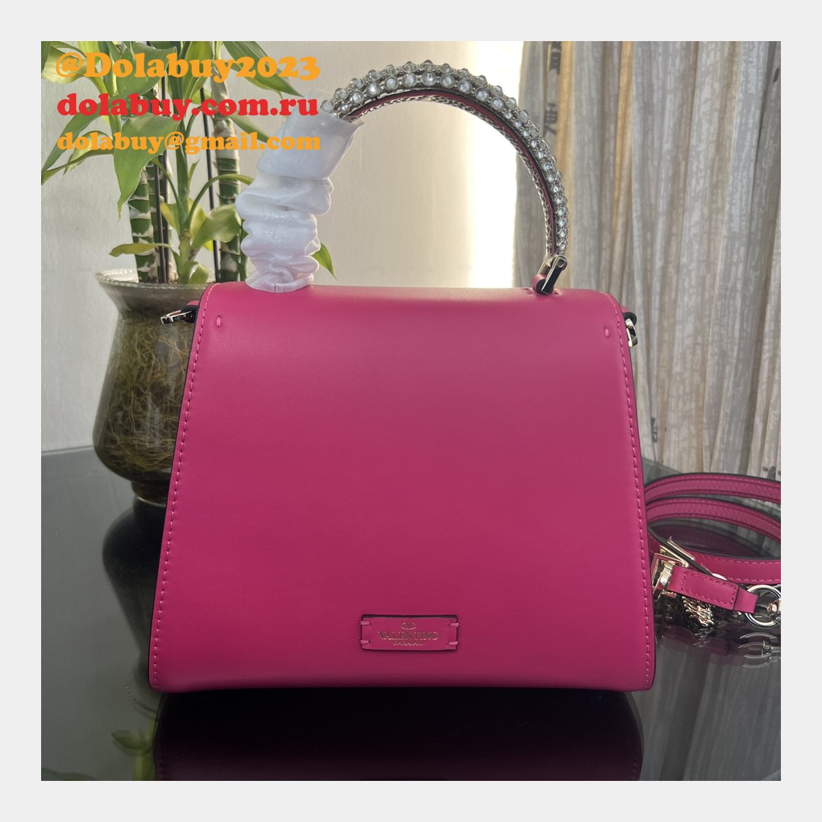 Top Quality Valentino VSLING Small Calf Handbag 2082
