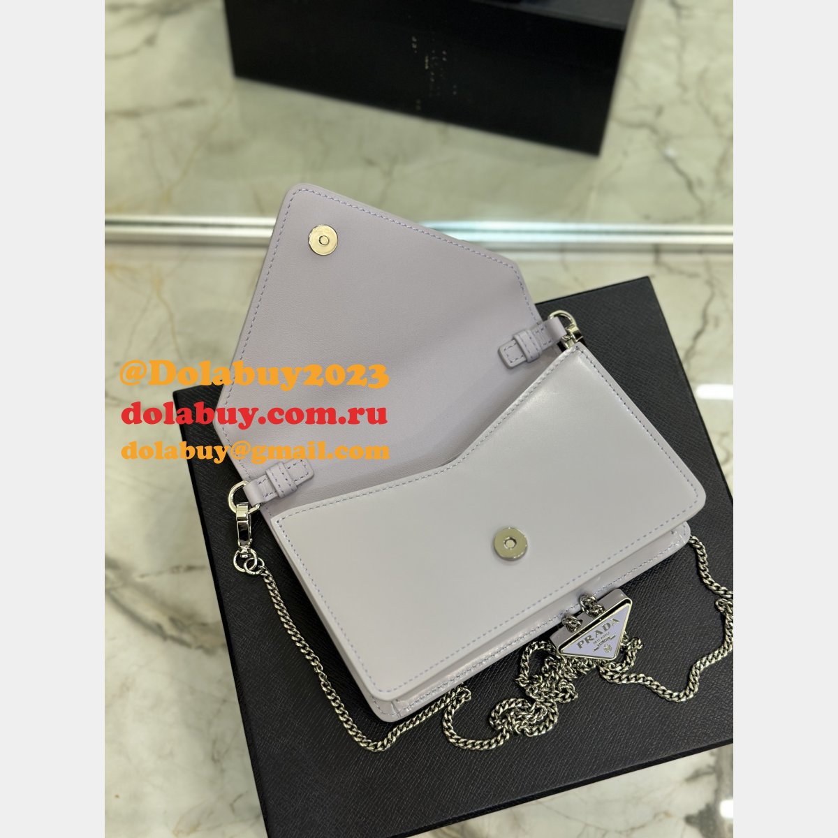 Affordable Luxury Prada Replica Mario Raffia Triangle 1BH189 Bag