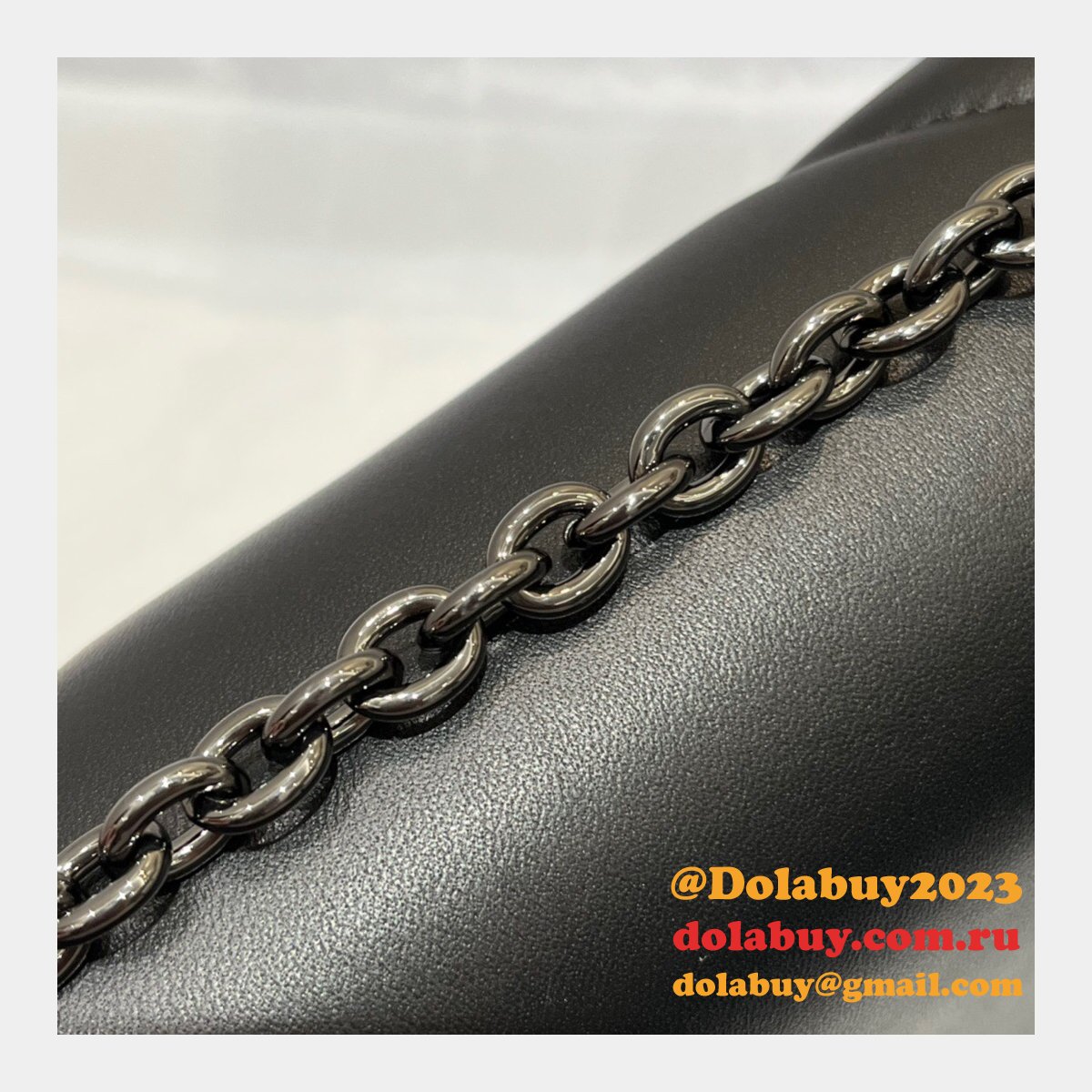 Christian Dior AAA+ Replica M5821 The Best Tote Bag