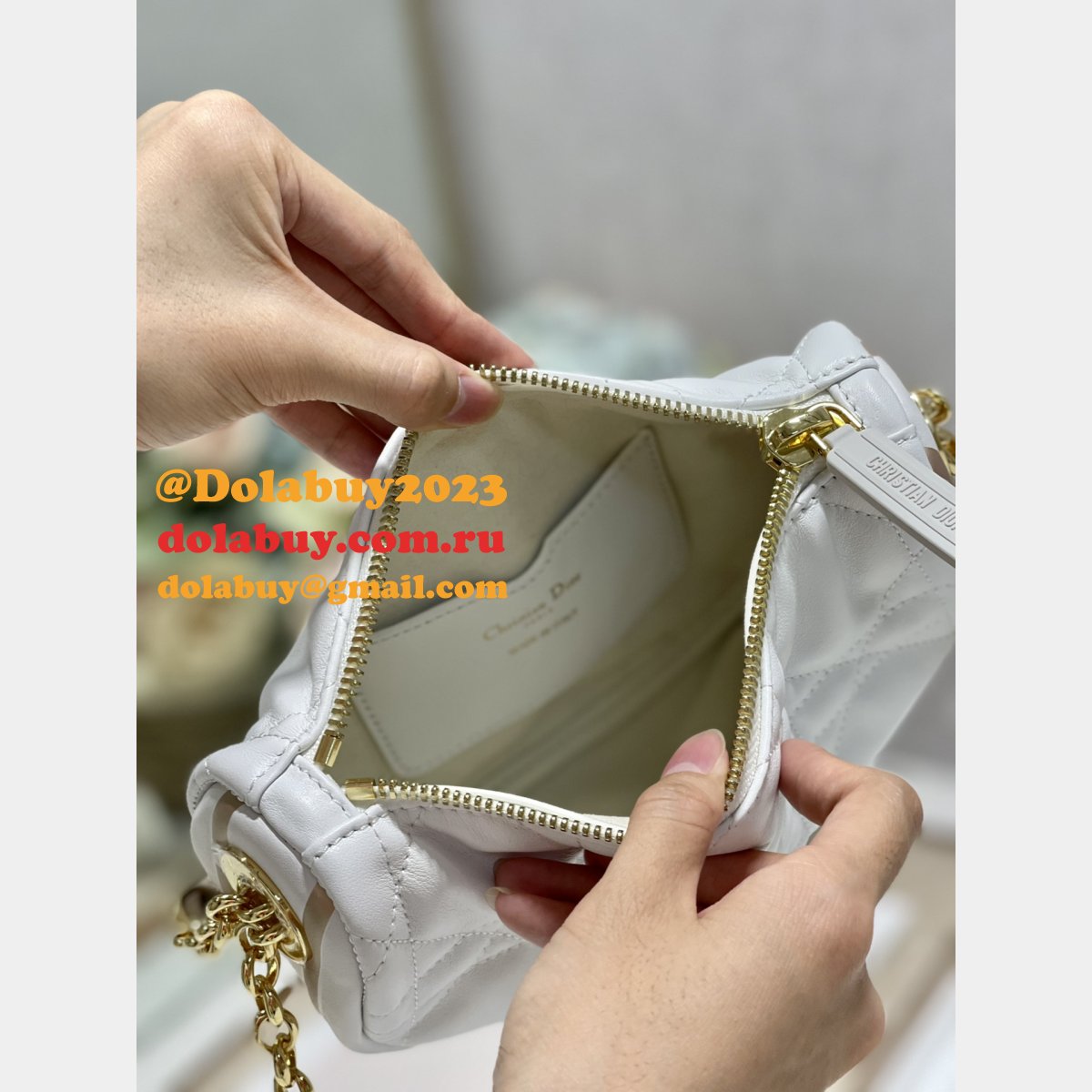 Replicas Christian Dior Designer Vibe Paris 7200 Shoulder Bags