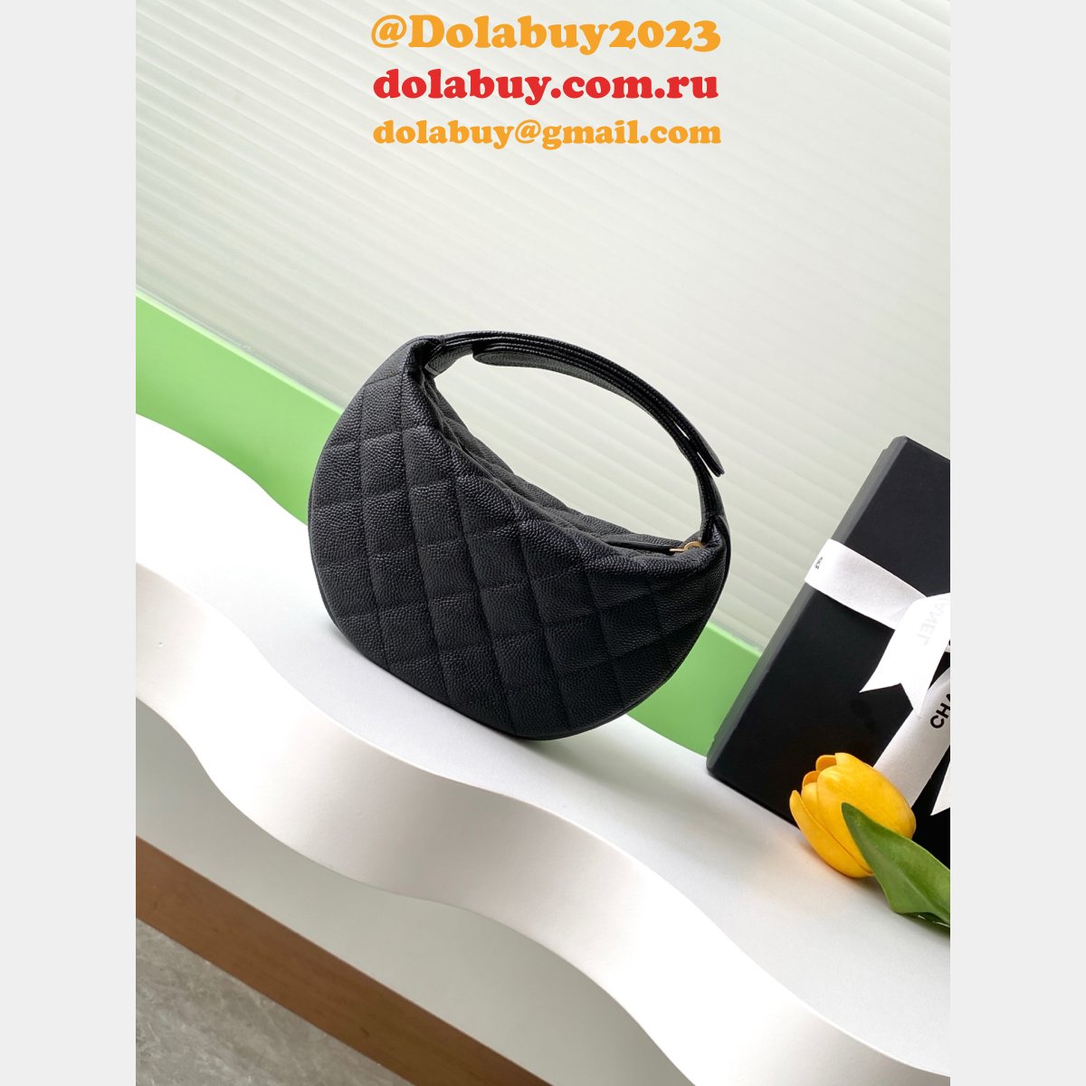 Luxury Replica Pouch Cases Grained Calfskin AP4584 Bag