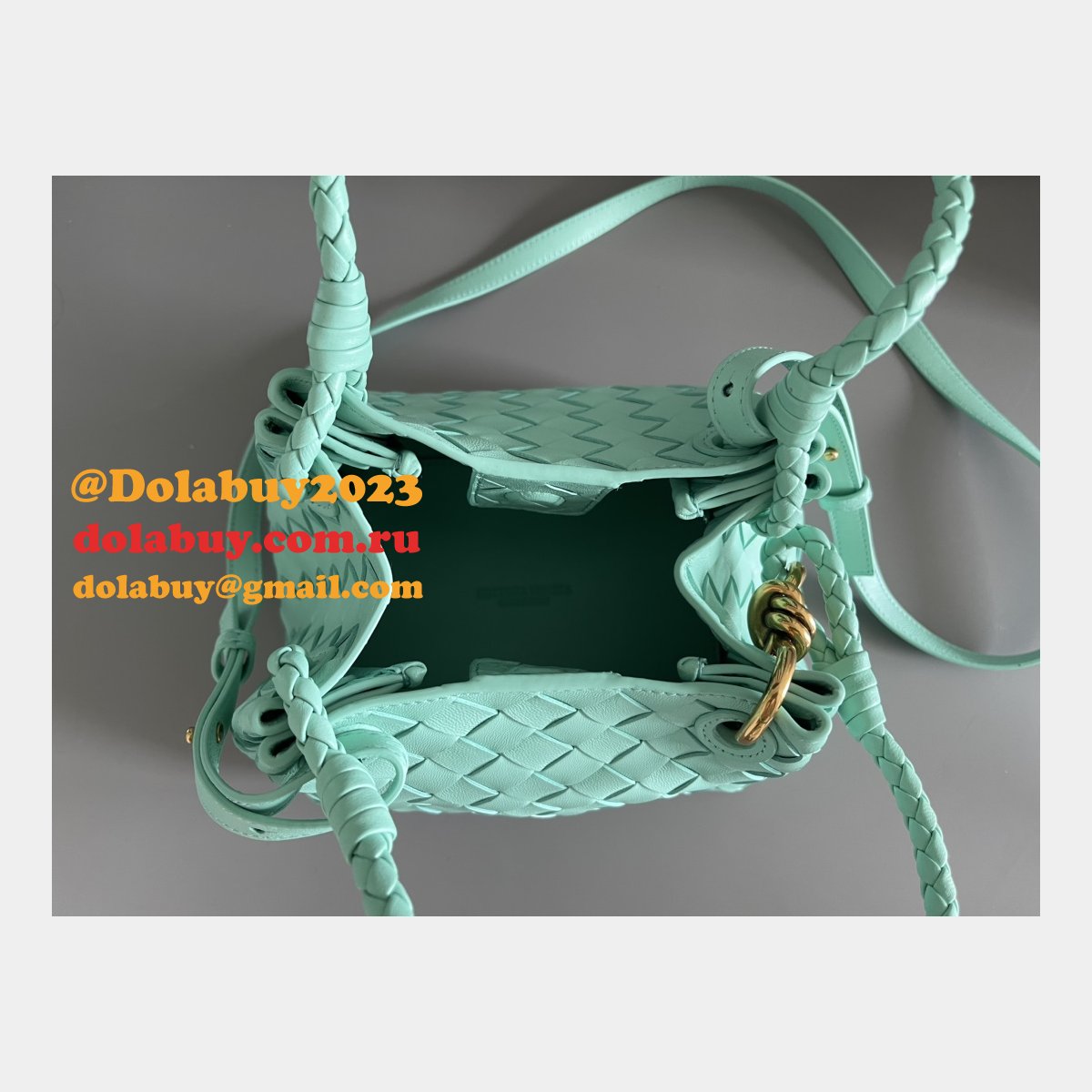 Top Quality BOTTEGA VENETA parachute Andiamo mini size 796569