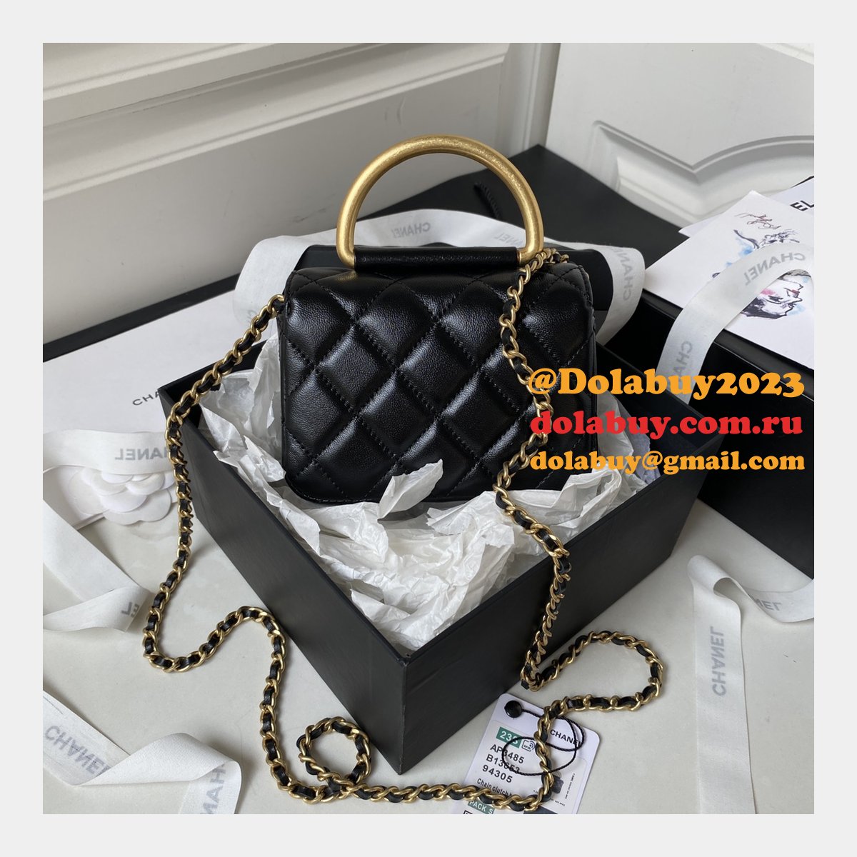 Inspired AP3485 Clutch With Chain Replica Shiny Bags