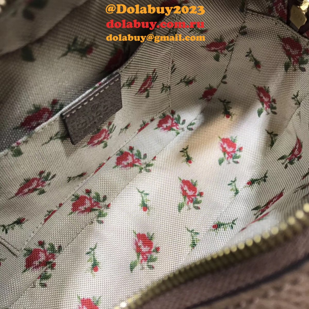 top quality G*u*i replica neo vintage gg supreme messenger 476466 bag