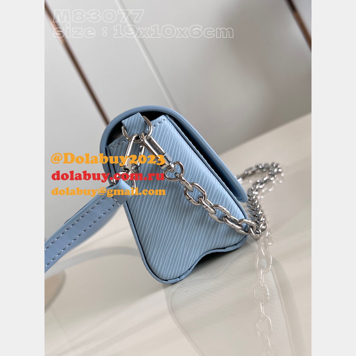 High Quality Twist West Pochette Epi M83077 Inspired Louis Vuitton Bag