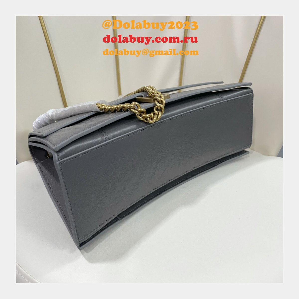 Luxury BALENCIAGA Crush Medium Chain Bag 31CM