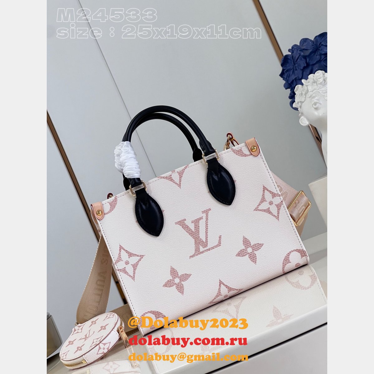 Perfect Coussin Louis Vuitton M24533 Replica Store