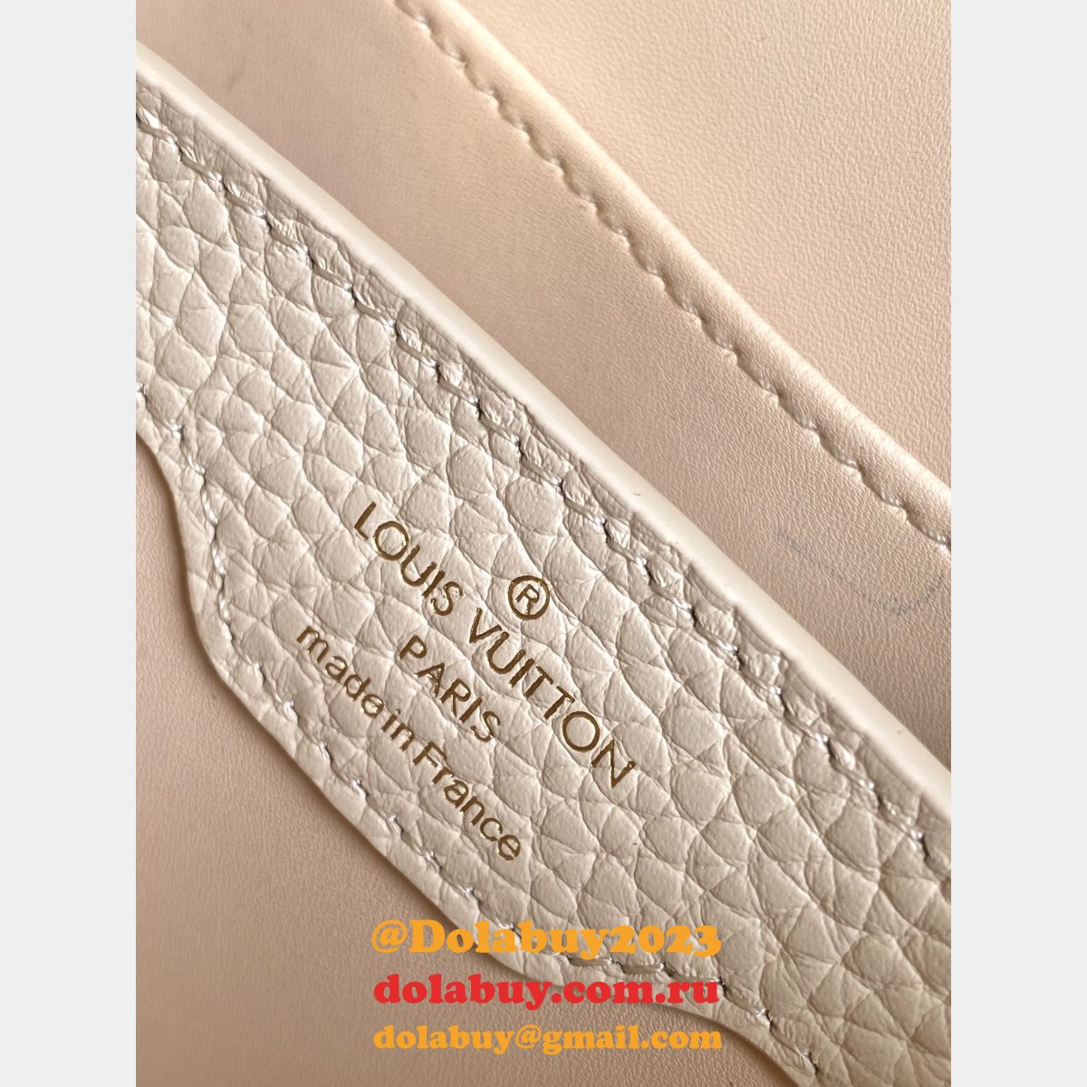 Top Quality Louis Vuitton M23952 Capucines Replica Bag